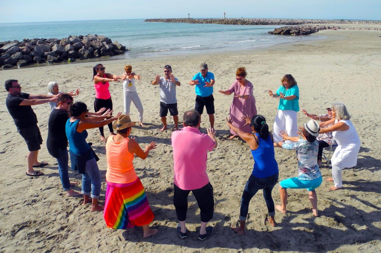 Cercle de Joie - Rigologie et Yoga du Rire sur la plage
